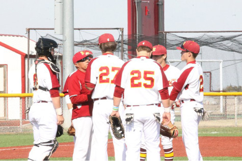 Indian baseball split doubleheader on April 7