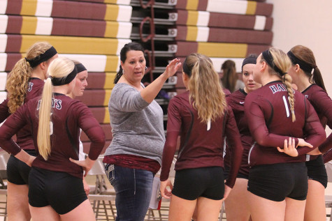 Volleyball improves on season 15-2 at home on Oct. 1