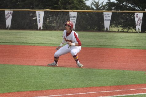 Indian baseball splits doubleheader against Kapaun Mt. Carmel