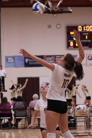 Volleyball goes 2-0 in Larned