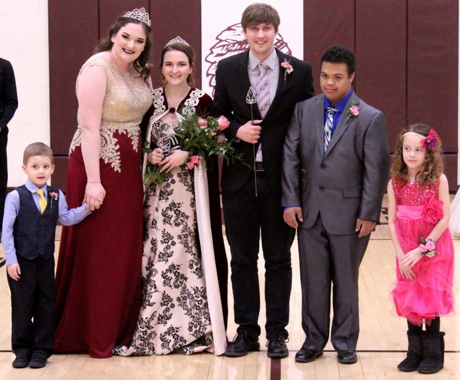 Former+king+and+queen+Kara+Brooks+and+Trey+Blackmon+attended+the+basketball+game+on+Feb.+16.+The+new+royalty+are+seniors+Gabriela++Taliaferro+and+Ryan+Will.