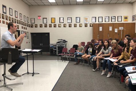 Chamber Singers in charge of Fall Concert