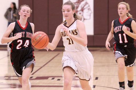 Girls basketball wins first round of Hays City Shoot-Out against Great Bend