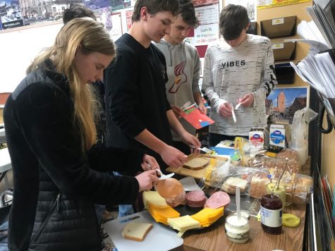 German I students experience a continental breakfast