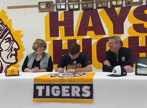 Senior Garrett Wellbrock officially signs to FHSU to play baseball at Hays High School. 