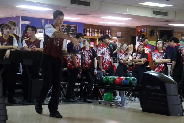 Bowling kicks off their regular season