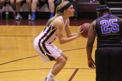 Lady Indians lose to Liberal, 47-31