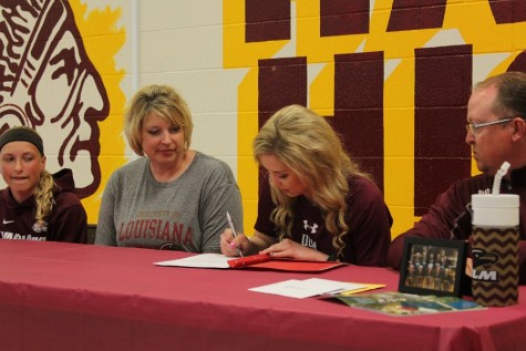 Senior Albany Schaffer signs to the University of Louisiana