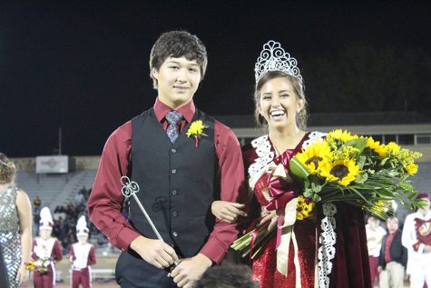 Homecoming crowning ceremony photos