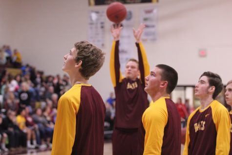 Basketball team prepares for sub state