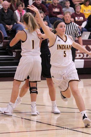 Girls basketball defeats Salina South Cougars