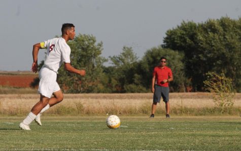 Boys soccer team tops Garden City in second matchup