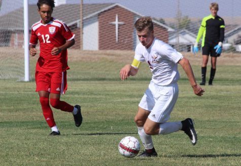 Boys soccer team struggles against Dodge City