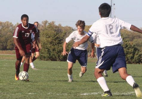 Boys soccer advances to Regional Championship