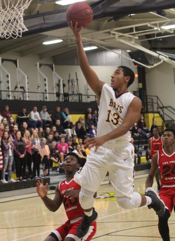 Boys basketball rolls through Pratt for the win
