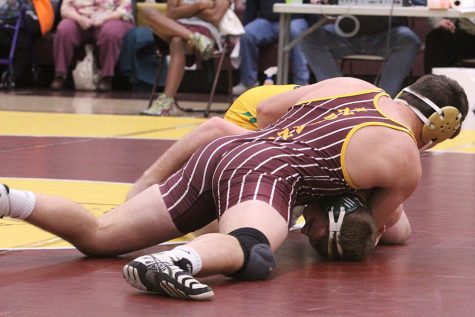 Indian Wrestling takes second at the Lincoln Invitational