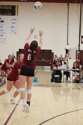Volleyball takes first with 5-0 finish