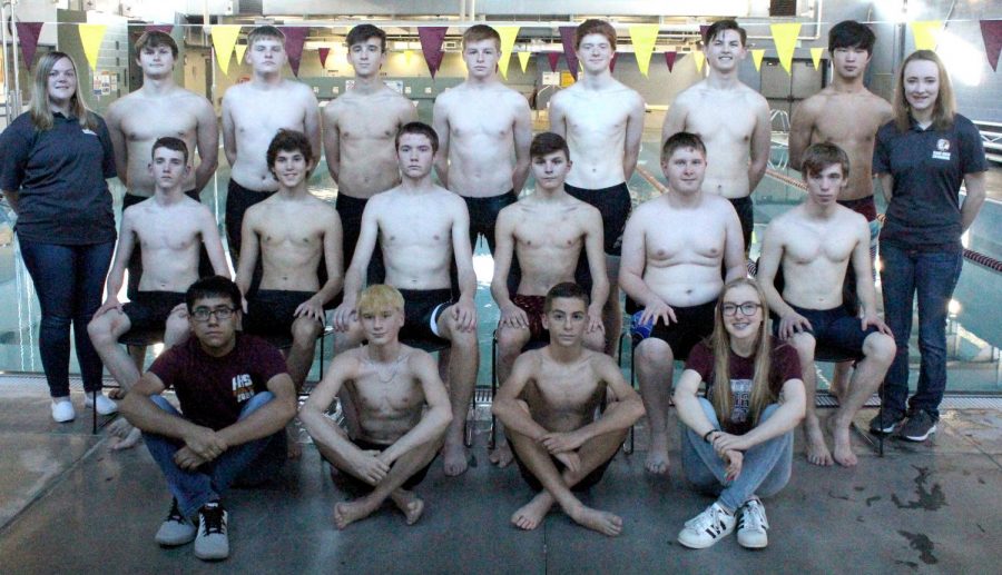 The 2018 - 19 boys swim team. 