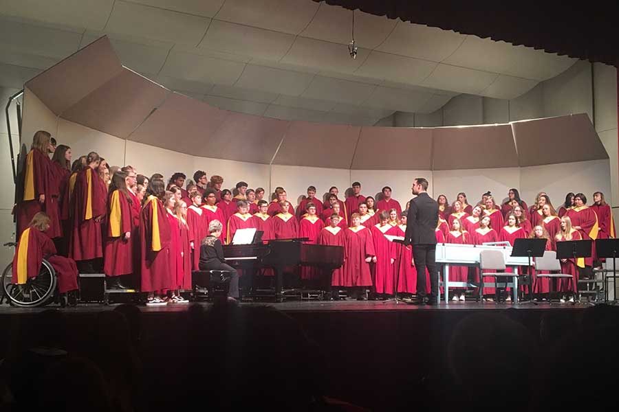 The concert choir perform selections from Benjamin Britten’s Ceremony of Carols and A La Nita Nana arranged by Sherri Porterfield.