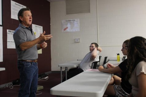 Mike Koerner speaks to students about communications and broadcasting career on first career day