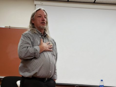 Drug and Alcohol Wellness Network Coordinator speaks to students on Oct. 30
