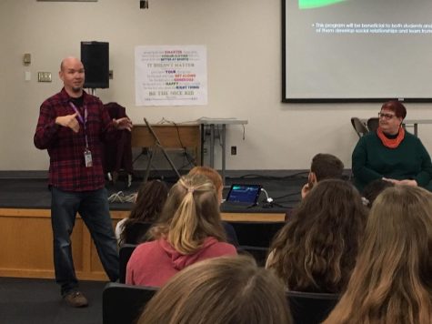 Senior Pen Pal Program holds introductory meeting during PRIDE Time on Nov. 15