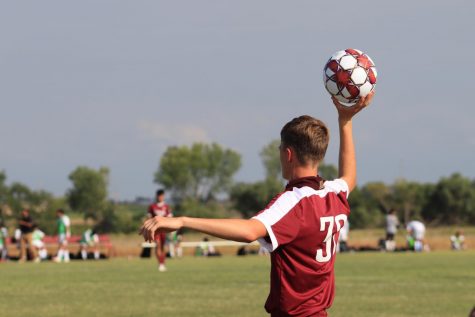 Boys soccer loses to Garden City