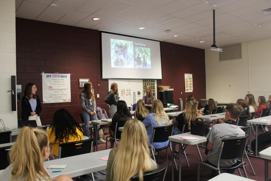 Spirit club members listen to officers conduct meeting on Sept. 29 in the MPR. 