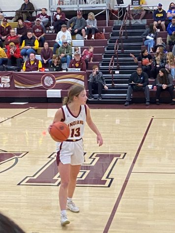 Girls basketball kicks off season with second place in Hays City Shootout
