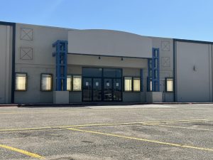 Hays 8 AMC theater closes permanently