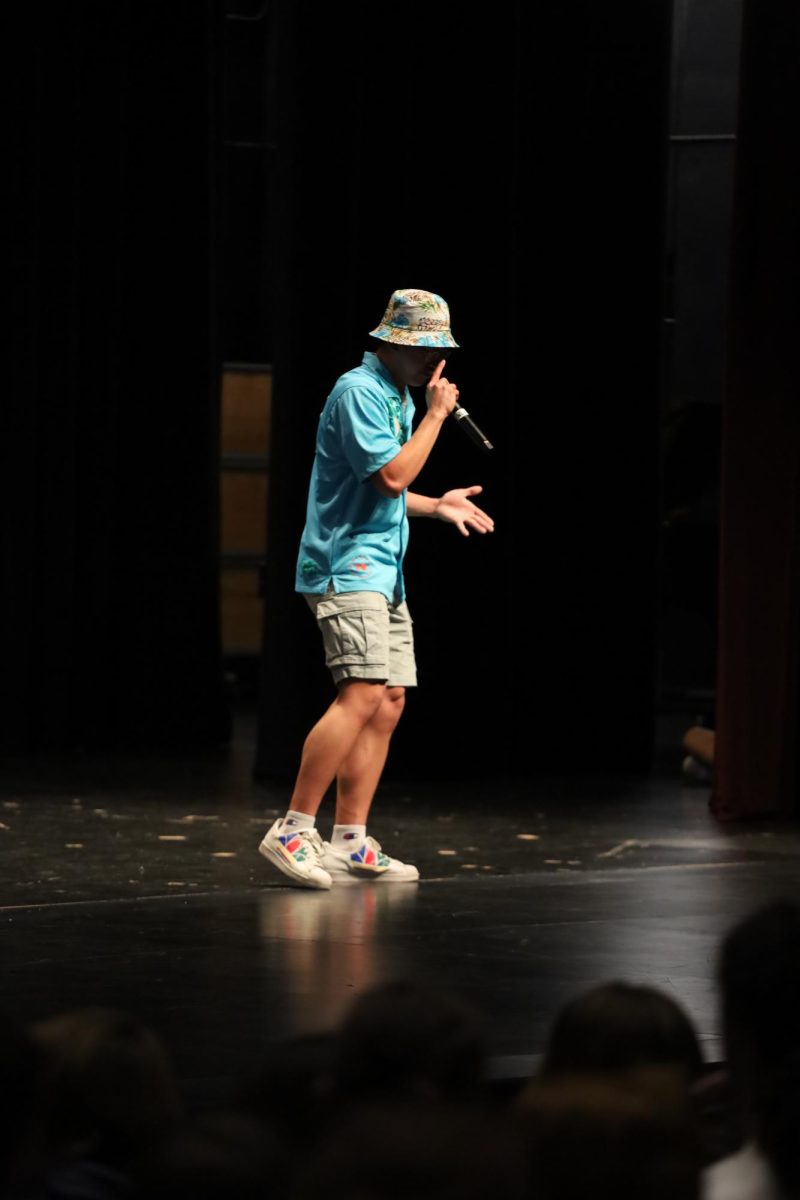Senior Tyler Huynh beatboxing